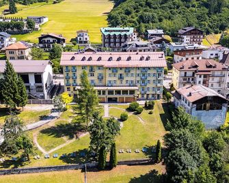 Hotel Auronzo - Borca di Cadore - Gebäude