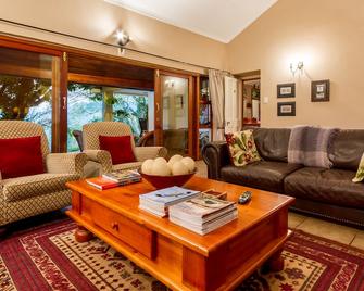 Porcupine Ridge Guest House - Sabie - Sala de estar