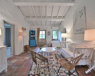 La Maison D'amis Du Chateau - Pech-Luna - Sala de estar