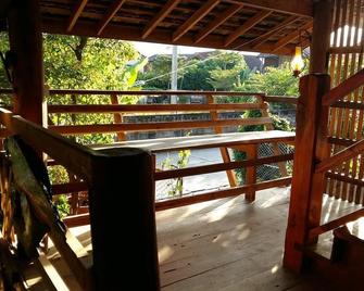 Inthanon Hostel - Adults Only - Chom Thong - Balcón
