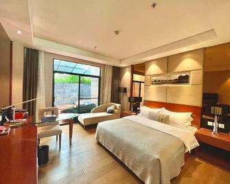 Lakeview Hotel - Kunming - Bedroom