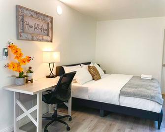 Amazing Studio (Private Entrance & Free Parking) - Alhambra