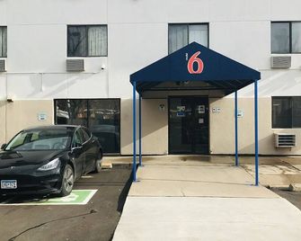 Motel 6 St Paul I-94 - Saint Paul - Edifício