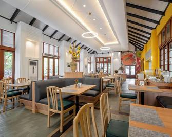 منتجع سنشاين غاردن - باتايا - مطعم