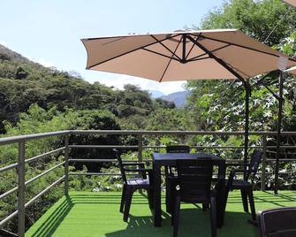 Eco Hotel Villa Suites - Quillabamba - Balcone