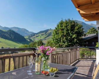 Arianne Ski in - Ski out - Saalbach - Balcony