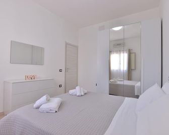 Izzhome Lagoon - Pula - Camera da letto