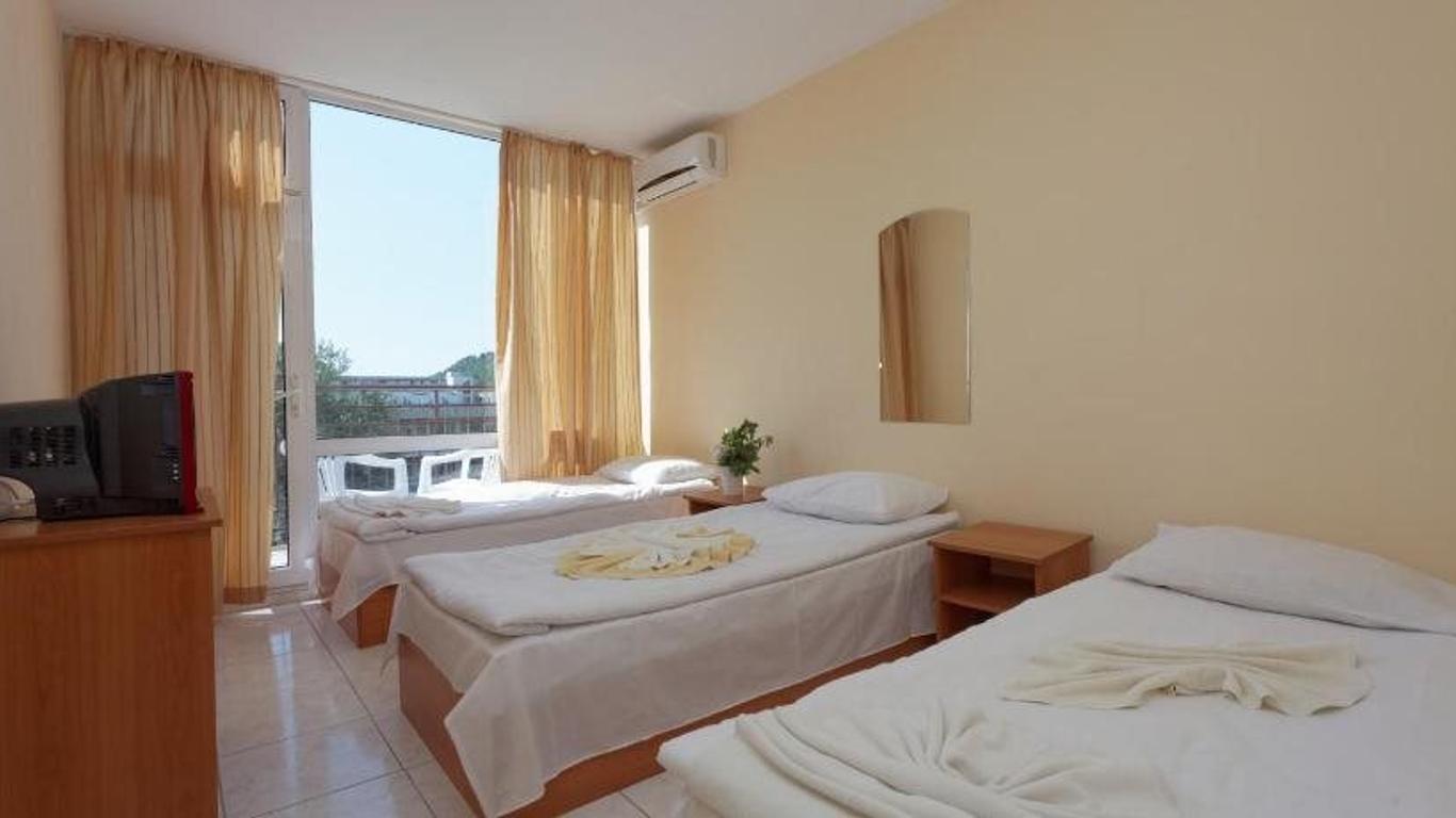 Club Hotel Vedren