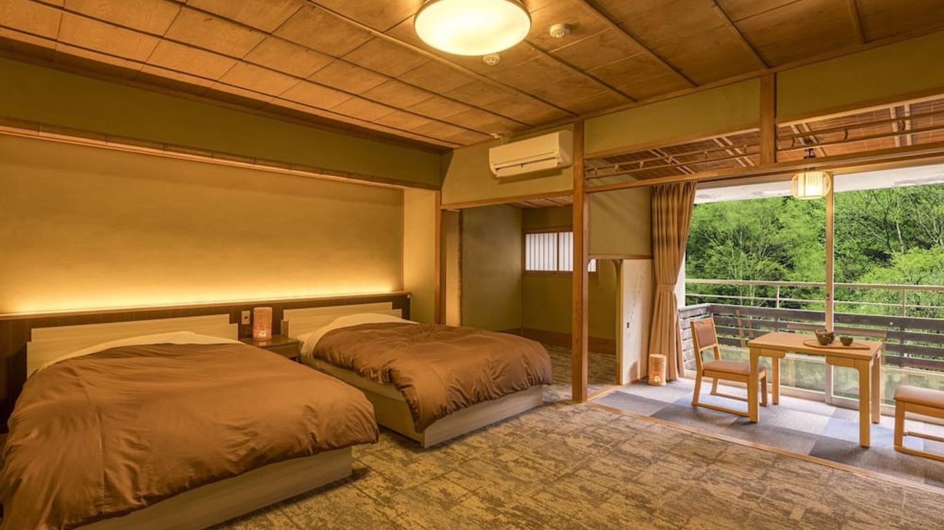 Ooedo Onsen Monogatari Premium Yoshinoya Irokuen