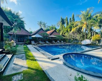 Mutiara Bali - Amlapura - Uima-allas