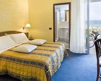 Gallia Club Hotel - Cesenatico - Makuuhuone