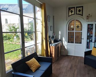 Gite de la Vallée - Courdemanche - Sala de estar