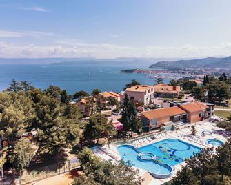 Belvedere Resort Hotels - Izola - Zwembad