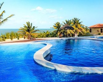 Condominio Residencial Praia de Zumbi - Maxaranguape - Piscine