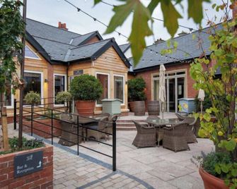 The Lion at Malpas - Malpas - Patio