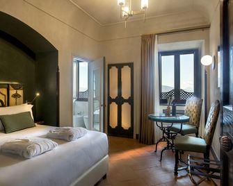 聖弗朗西斯科埃爾蒙特酒店 - 那不勒斯 - 臥室