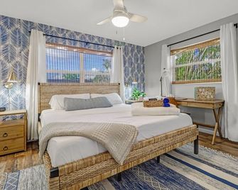 The Coastal Home- Center of Fort Myers - فورت ميرس - غرفة نوم