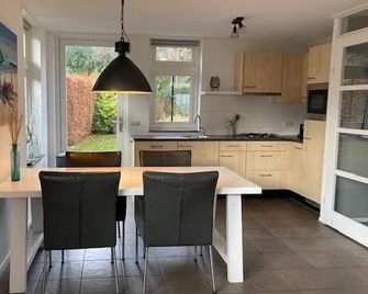 Radiant House Around Beach With Garden in Schoorl - Schoorl - Keuken