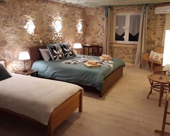 Chambres d'hôtes Les Gragniotes - Saint-Laurent-de-la-Cabrerisse - Habitación