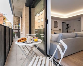 Habitat Apartments Teatre - L'Hospitalet de Llobregat - Balcony