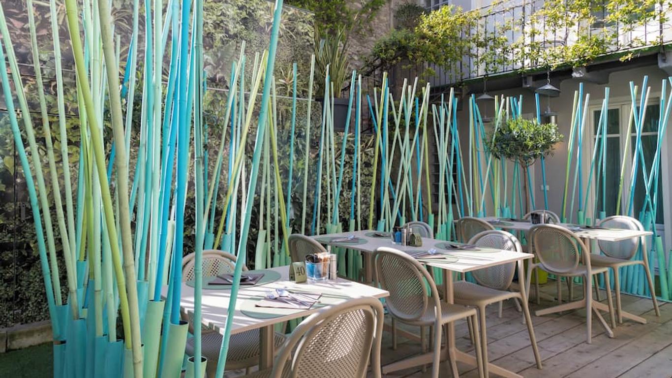 Avenue Hotel