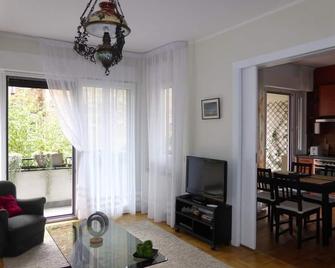 Apartment Deligradska - Belgrade - Living room
