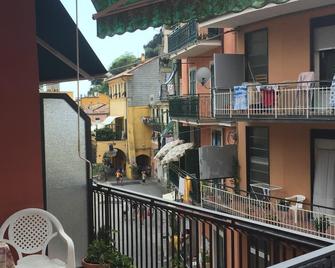 Monterosso al mare: Convenient and comfortable apartment in the historic center - Monterosso al Mare - Balcon