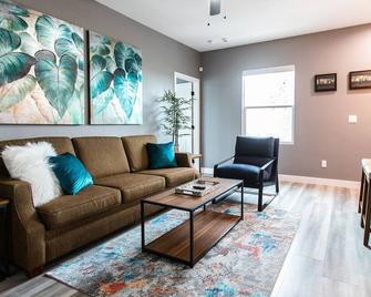 Live Like A Local - Walk To Dining, Shops & Park - 聖地亞哥 - 客廳