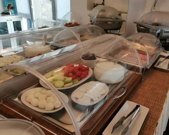 Maryo Village - Naousa - Buffet