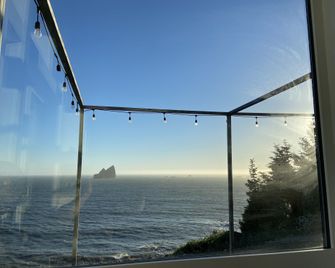 Lookout At Crook Point - Brookings - Balkón