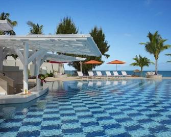 Breathless Cancun Soul Resort And Spa - Cancún - Pool