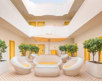 Bloomrooms @ New Delhi Railway Station - ניו דלהי - לובי