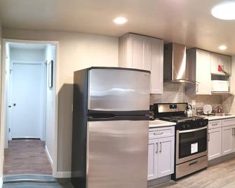 Beautiful, Safe, Clean, Spacious 2 bd/1ba in N San Jose 951311 - San Jose - Kitchen