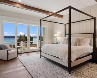 Torch Lake Grand - Kewadin - Habitación