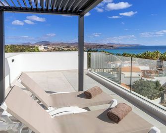 Calm Beach Apartments - Pájara - Balcón