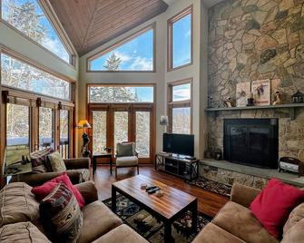 C6 Beautiful views from this Crawford Ridge Townhome a short walk from the slopes - Carroll - Вітальня