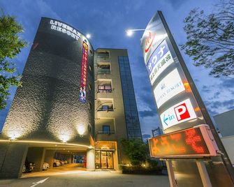Hotel Livemax Kofu - Provinz Kai - Gebäude