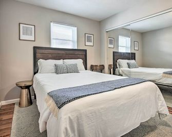 Cozy South Bend Retreat 2 Mi to Notre Dame! - South Bend - Bedroom