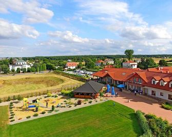 Hotel Dwór Choiny - Kazimierówka - Building