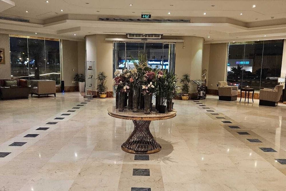 دوست للأجنحة الفندقية - الرياض - ردهة