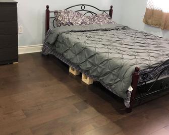 Shay 2nd Floor-Holiday Home - Pickering - Habitación
