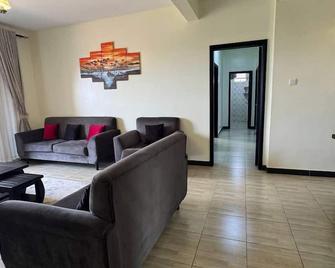 Aire Homes Kampala - Kampala - Living room