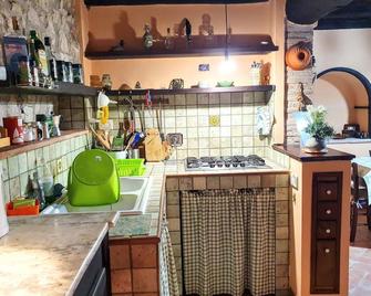 Delightful holiday home in Firenzuola - Crocemaroggia - Cocina