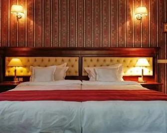 hotel Angelo D'oro - Ploieşti - Bedroom