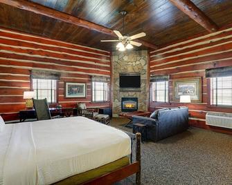 Themed Suite w/ Whirlpool & Fireplace! Stoney Creek Columbia | 3 Units - Columbia - Ložnice