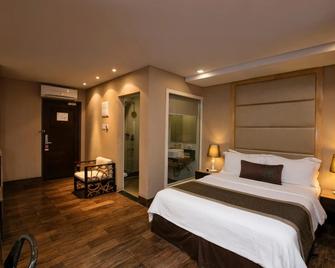 Goldberry Suites & Hotel Mactan - Lapu-Lapu City - Bedroom