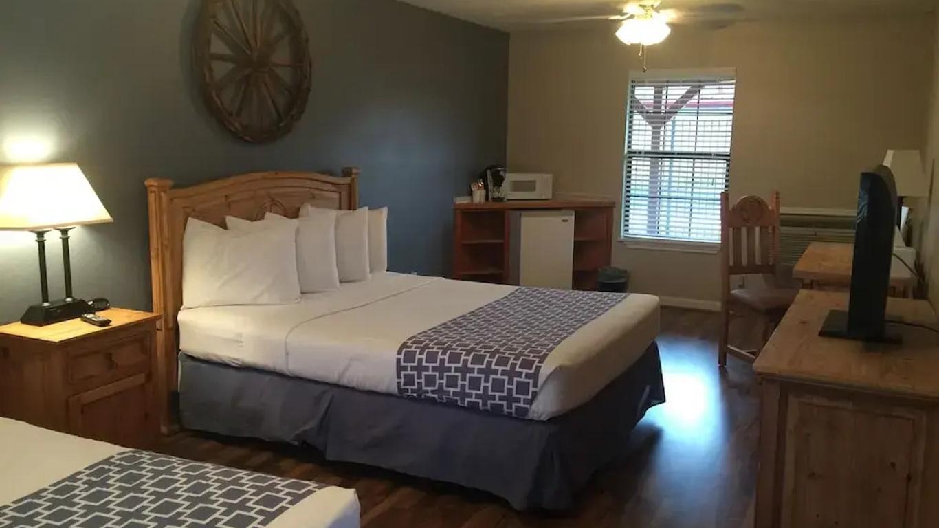 Four Horsemen Motel