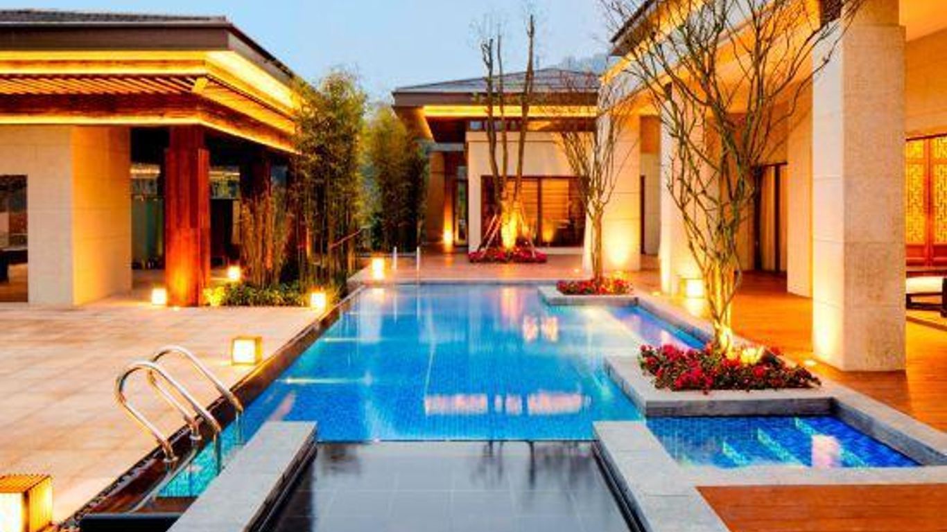 Ronghui Hot Spring Resort