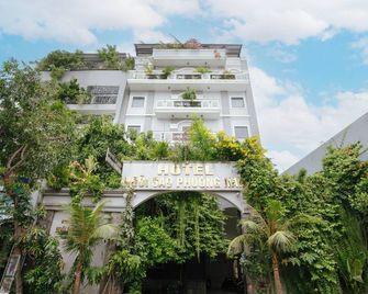 Townhouse Oak Southern Star Hotel Quang Trung Industrial Zone District 12 - Ho Chi Minh City - Building