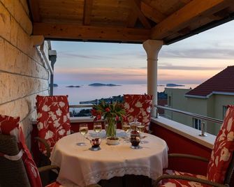 Apartments Subrenum - Mlini - Balcony